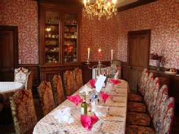 intatours chateau inside dining room normandy guided tours